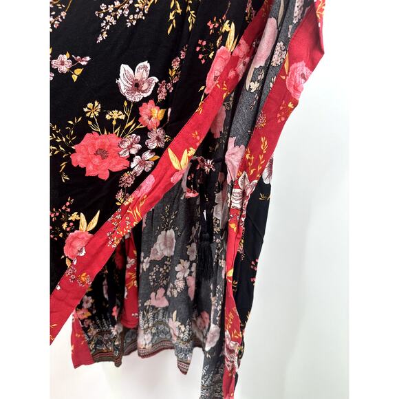 Knox Rose Boho Black and Red Floral Tassel Kimono Size Medium Large - Picture 3 of 9